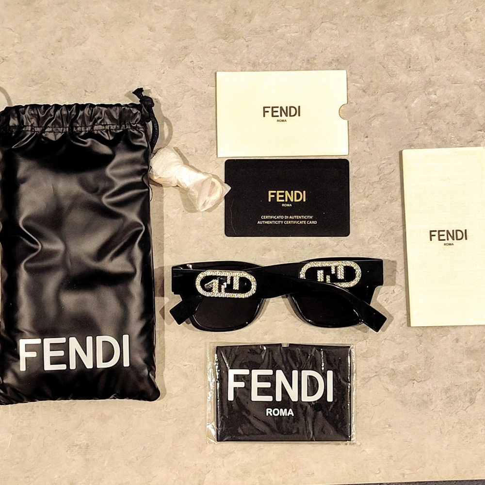 NEW FENDI O'LOCK FF CRYSTAL LOGO BLACK UNISEX SUNGLASSES FULL INCLUSION - Picture 10 of 15